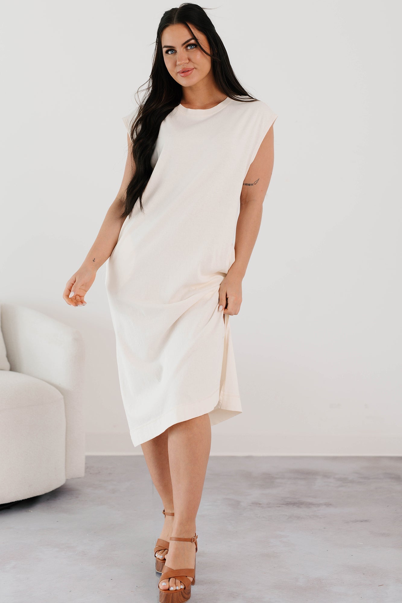 Sundays In Bed Sleeveless Midi Dress (Ivory)