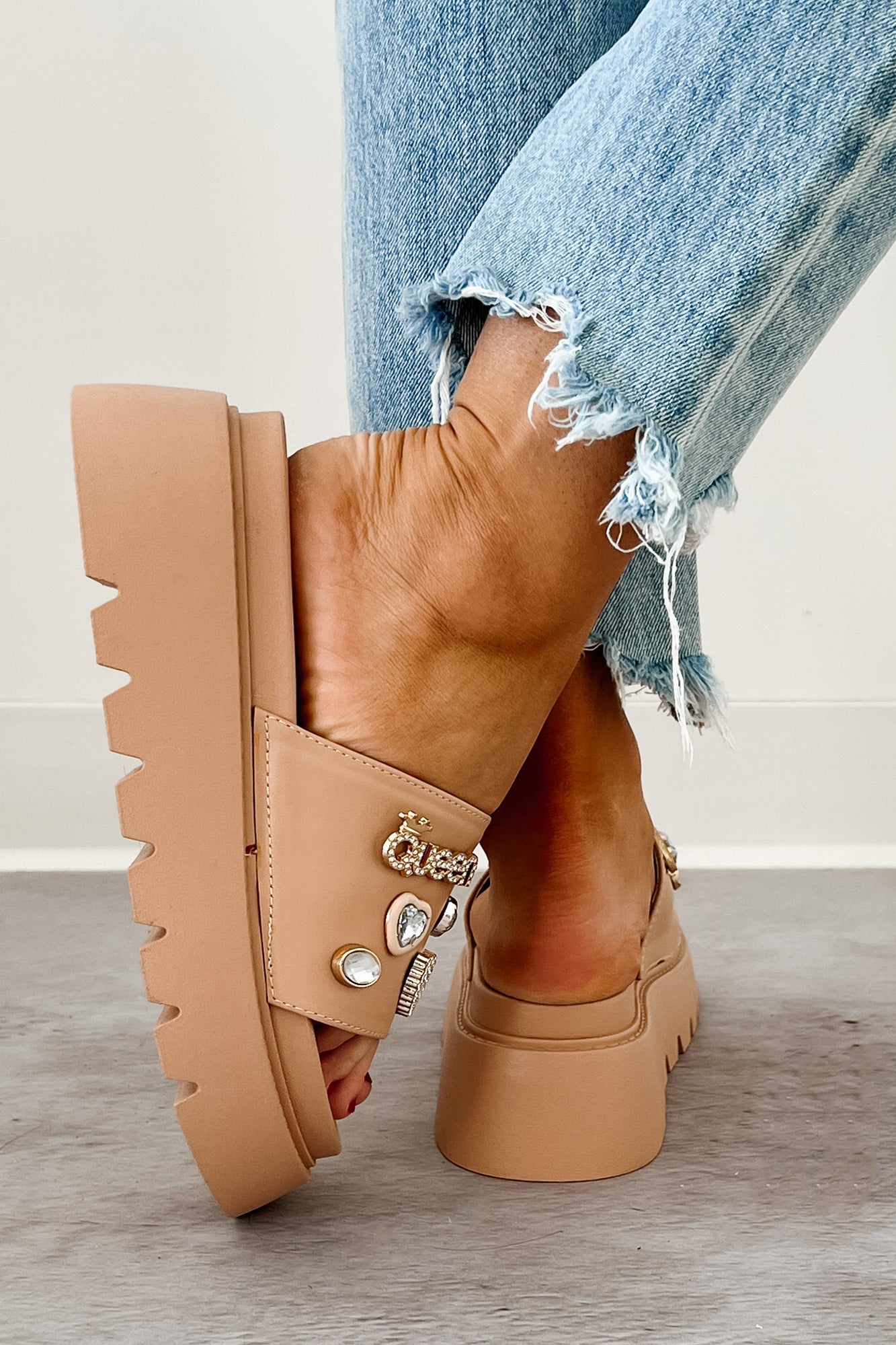 Radiant Bliss Embezzled Platform Sandal (Nude)