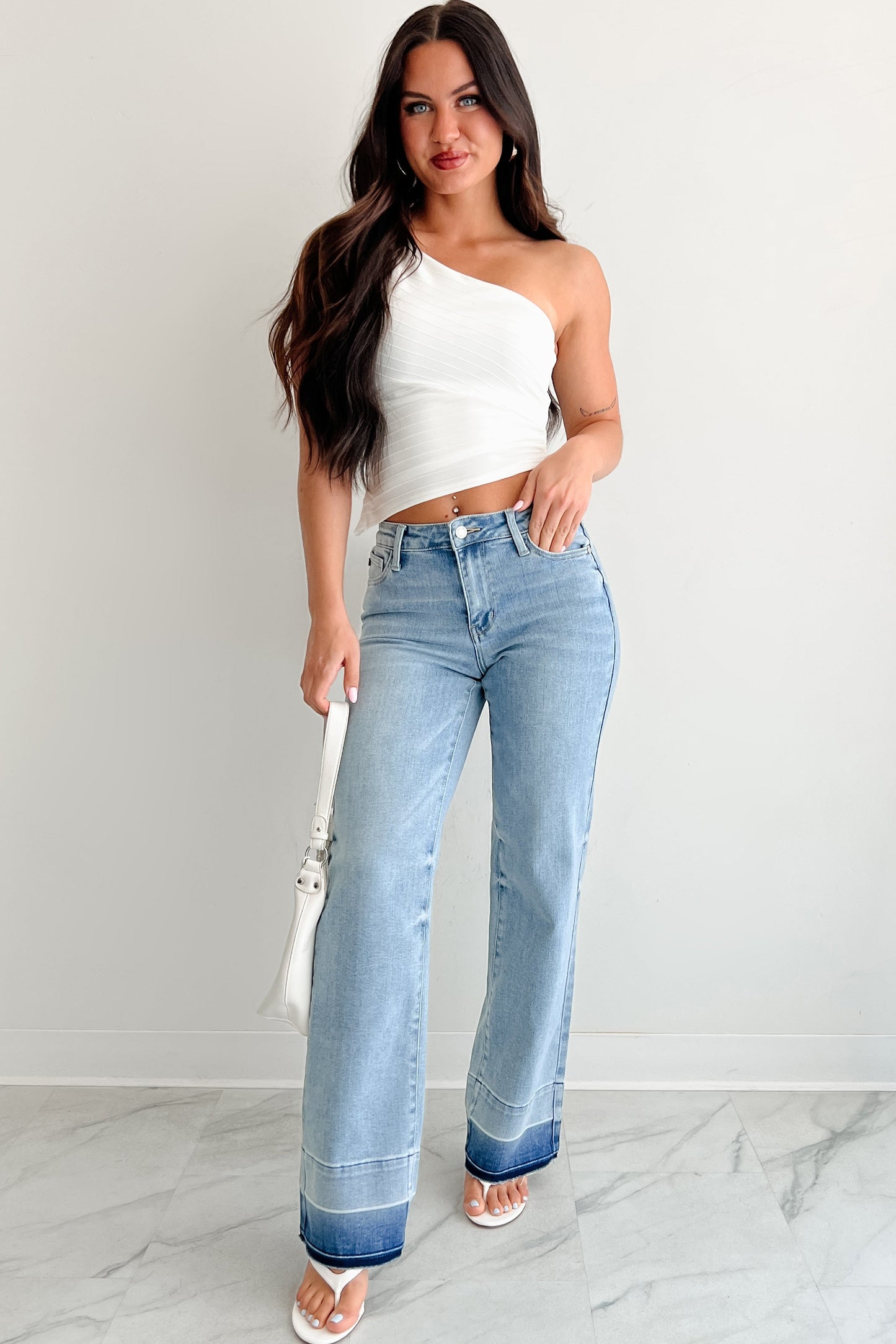 Andrew Wide Leg Mid Rise Judy Blue Jeans (Light)