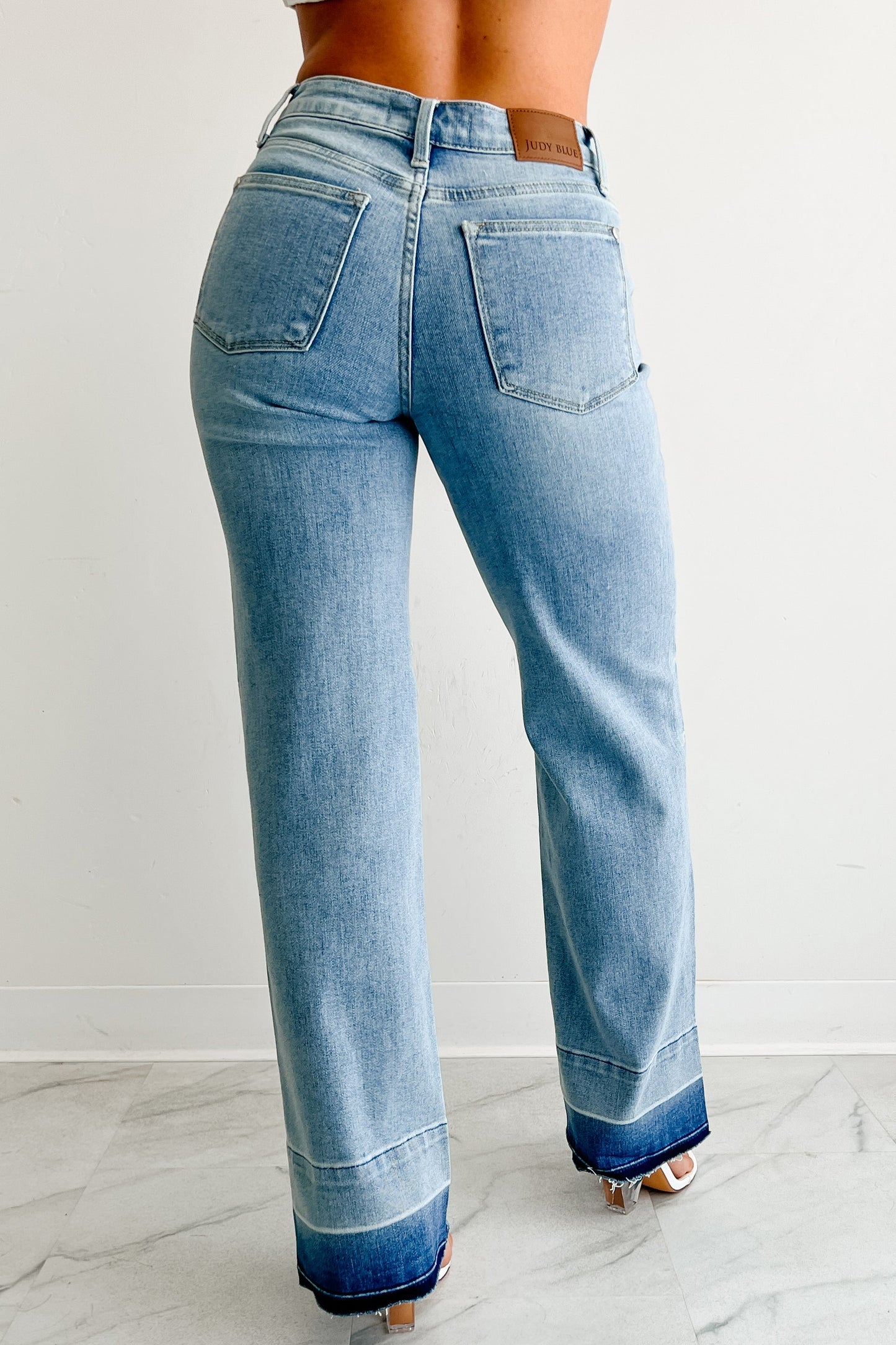 Andrew Wide Leg Mid Rise Judy Blue Jeans (Light)
