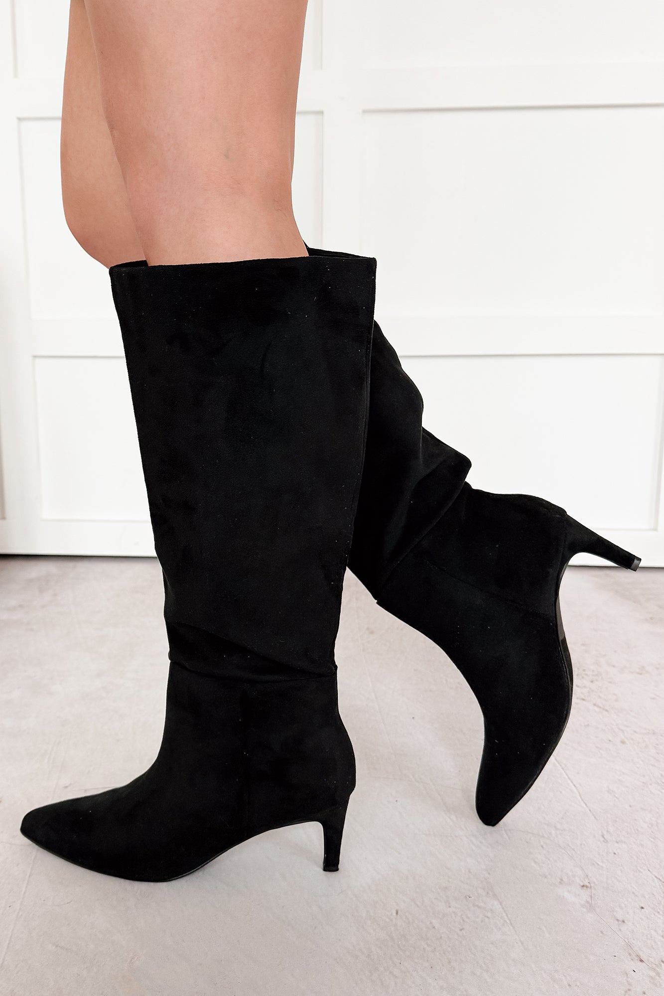 Corporate Chic Kitten Heel Faux Suede Boots (Black)