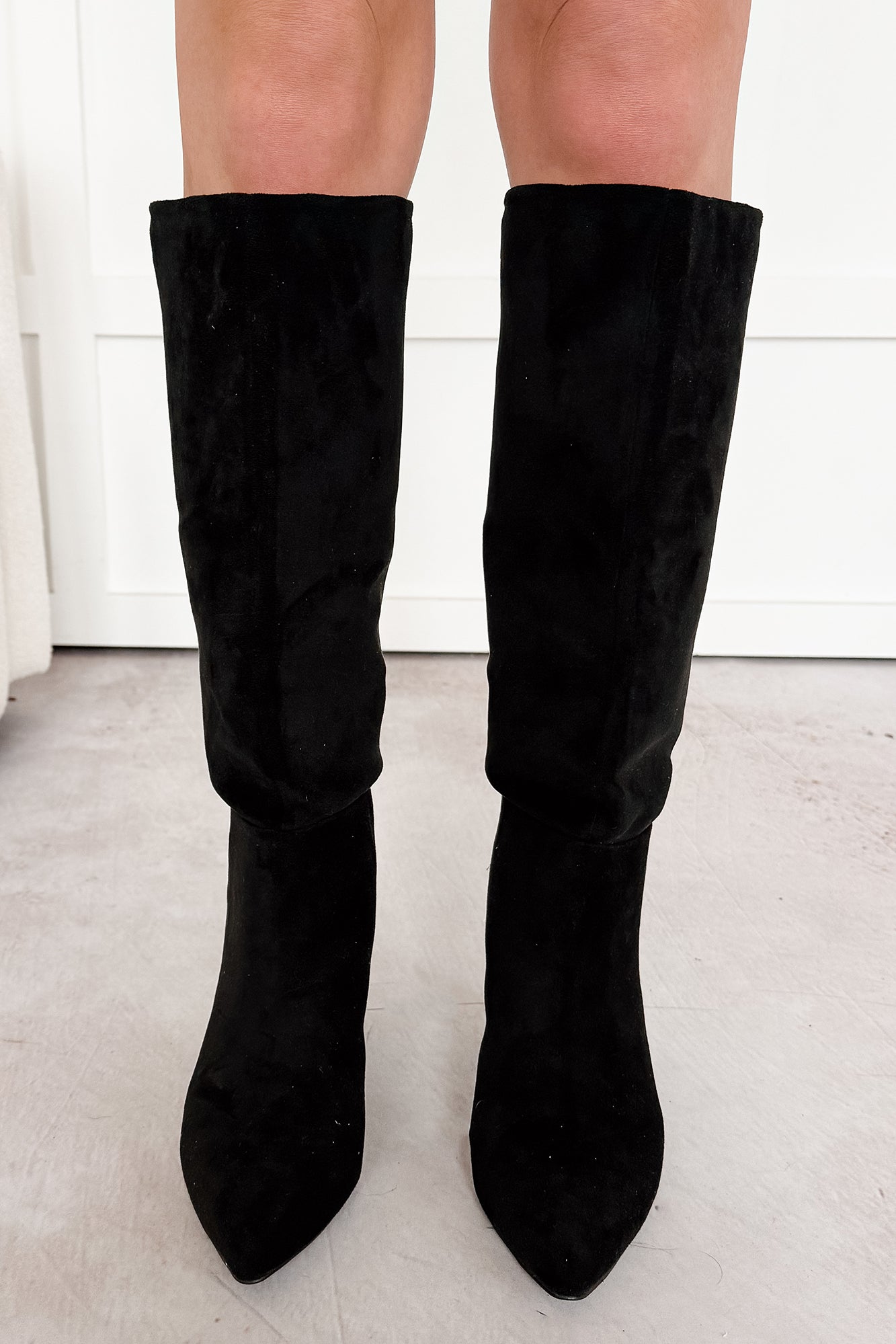 Corporate Chic Kitten Heel Faux Suede Boots (Black)