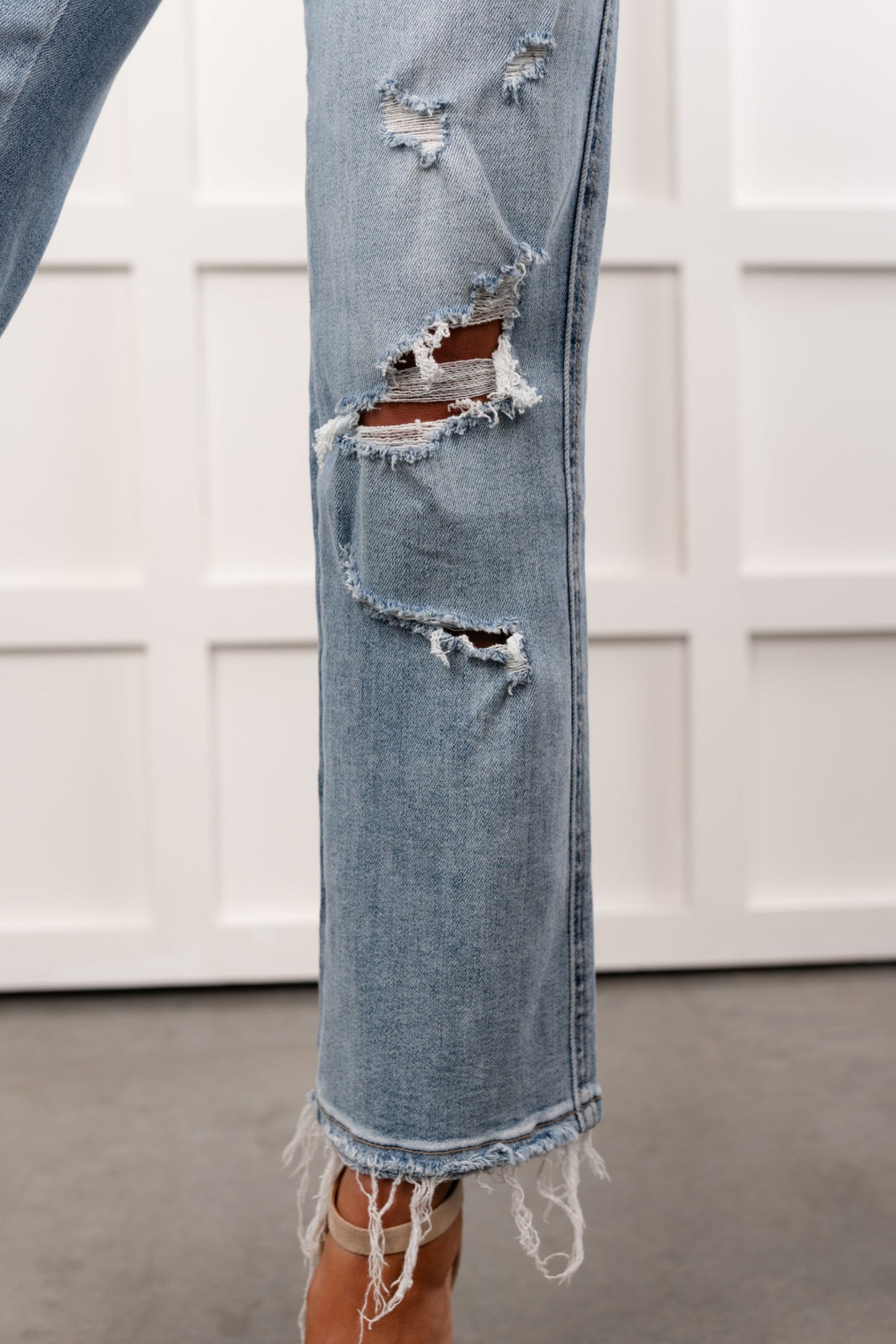 Lawrence Ripped Mica Denim Crop Jeans (Lunaria)