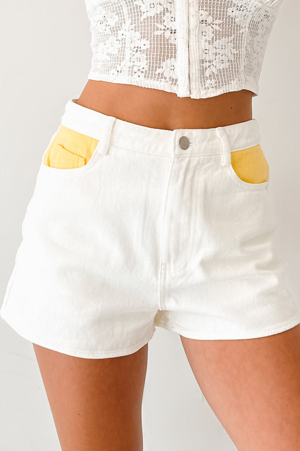 Blooming Anyway Contrast Denim Shorts (Off White/Yellow)