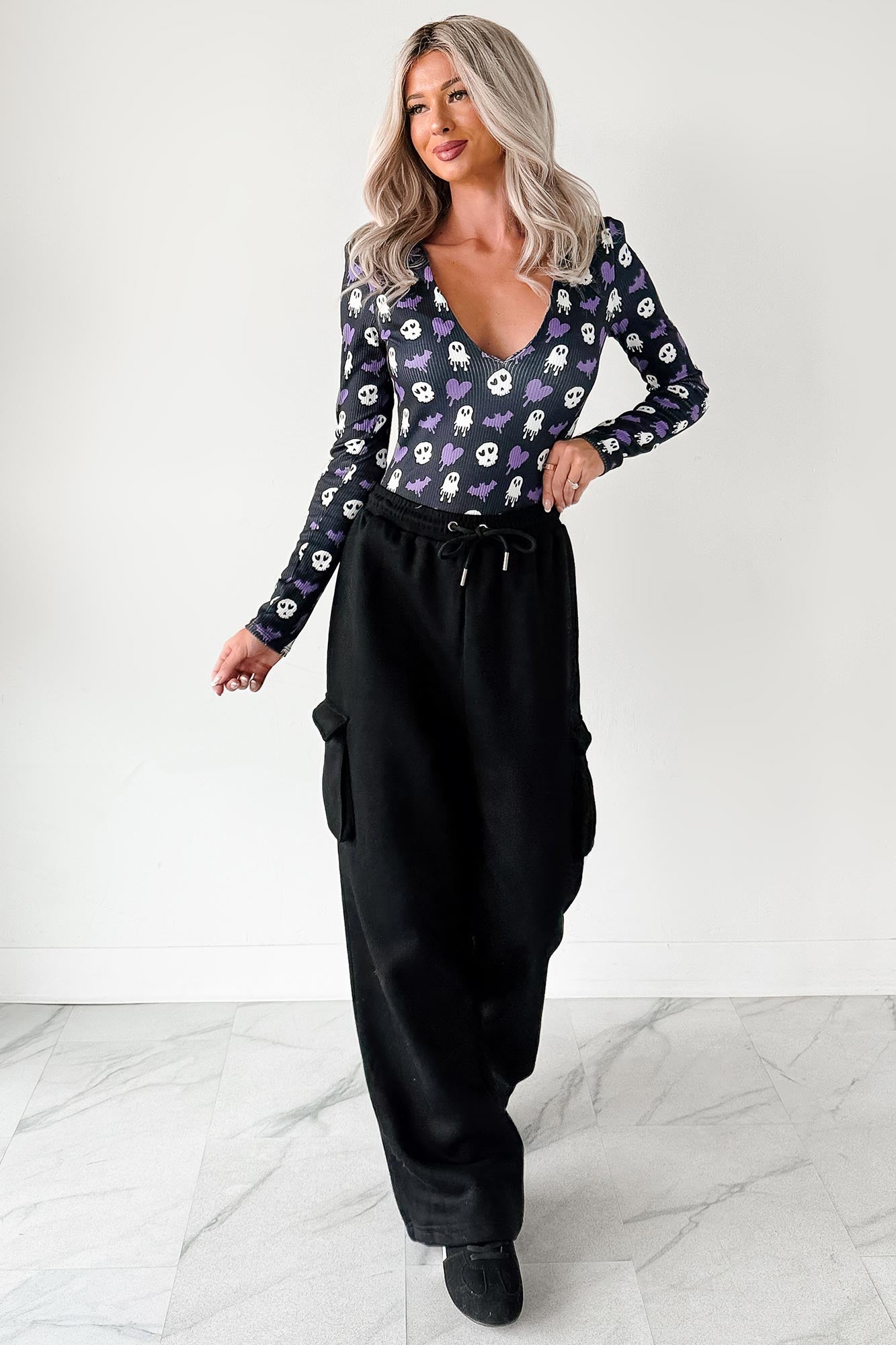 Daily Pause Wide Leg Cargo Sweatpants (Black)